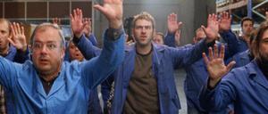 Die Arbeiter können auch Musical. Eine Szene aus "A Fábrica de Nada"