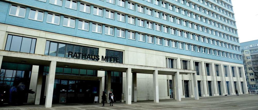 Das Rathaus Mitte in der Karl-Marx-Allee: Hier tagt die Bezirksverordnetenversammlung Mitte.