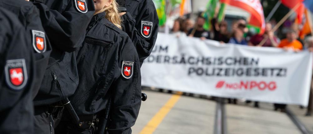 Proteste gegen die neuen Landespolizeigesetze gab es bereits in Bayern, NRW und in Niedersachsen.