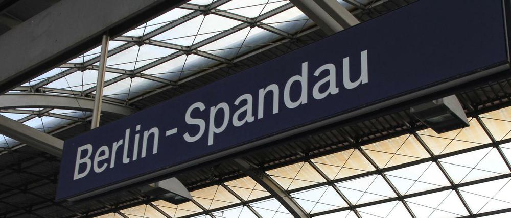 Der Bahnhof Berlin-Spandau.