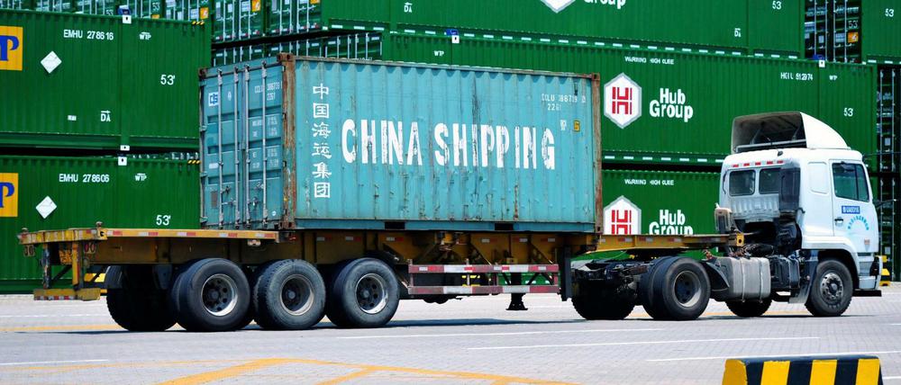 China Shipping Container im Hafen von Qingdao