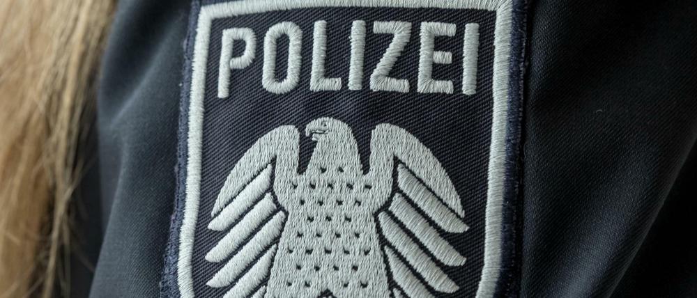 Im März wurde ein Keylogger an einem Dienstcomputer der Berliner Polizei entdeckt. Ein Beamter hatte ihn dort installiert. Warum?