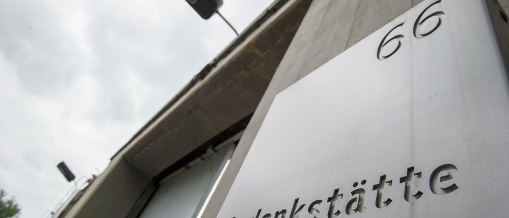 Streit hinter der Pforte: Der Eingang zur Stasiopfer-Gedenkstätte.