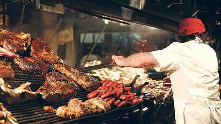 Steak nur am Samstag und Sonntag. Die Argentinier müssen selbst am geliebten Fleisch sparen. In vielen Restaurants bleibt der Grill unter der Woche kalt. 