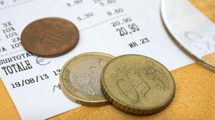 Die Höhe des Trinkgeld hängt auch vom bezahlen Betrag ab.