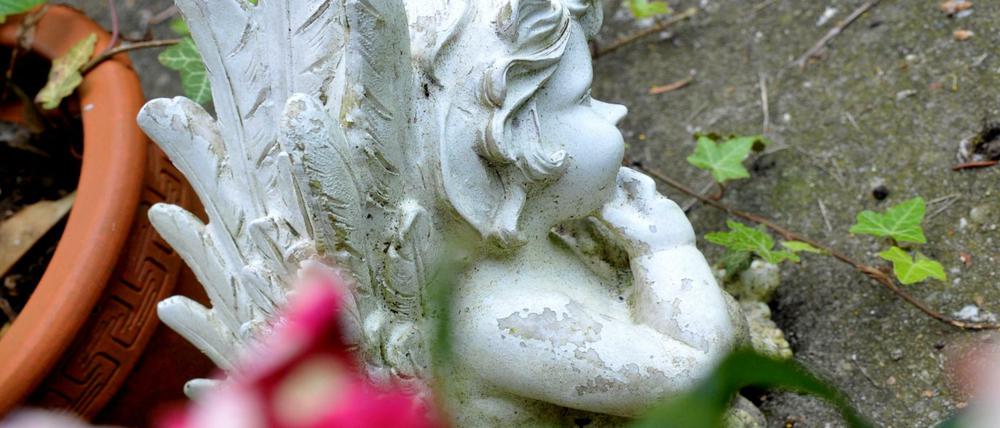 Alter St. Michael-Friedhof an der Hermannstraße in Berlin-Neukölln.