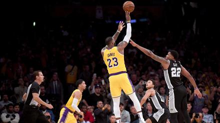 Die Haltung stimmt. Nur das Ergebnis für LeBron James und die LA Lakers nicht.