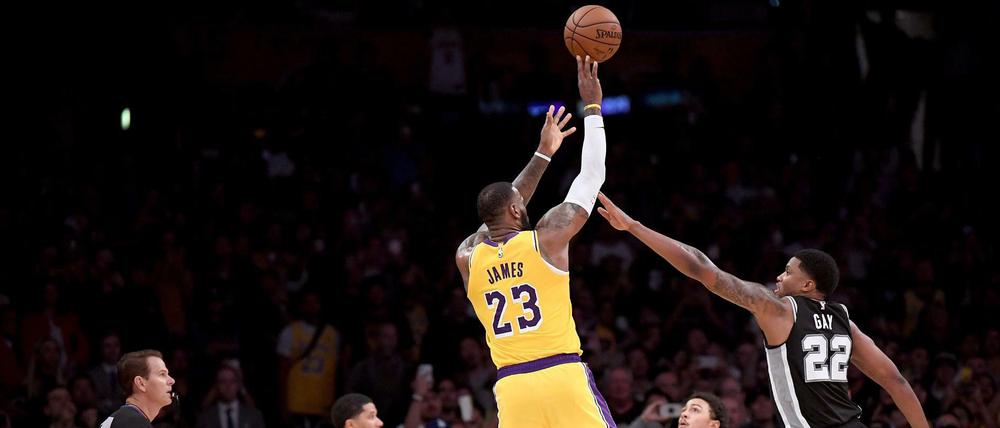 Die Haltung stimmt. Nur das Ergebnis für LeBron James und die LA Lakers nicht.
