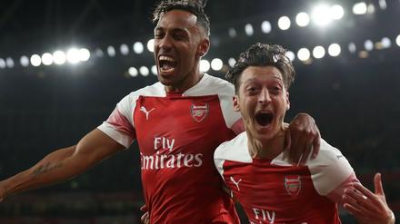 Together. Pierre-Emerick Aubameyang (l.) und Mesut Özil bezaubern Arsenal.