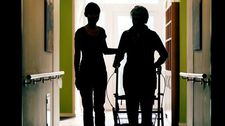 In Berlin schätzt der Senat die Zahl der Pflegebedürftigen auf 200.000.