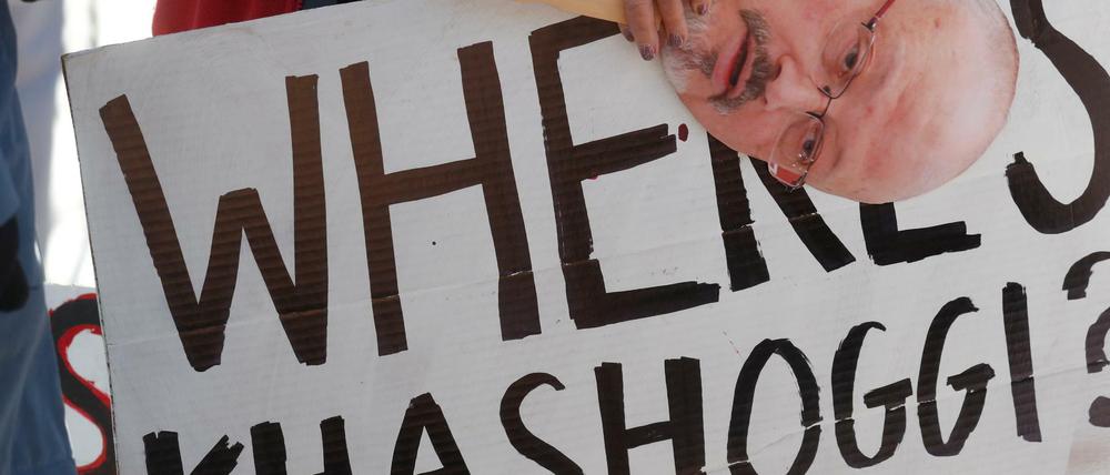 Wo ist Jamal Khashoggi? Zum Zeitpunkt dieser Demonstration in Washington war noch nicht öffentlich, dass der saudische Journalist tatsächlich in der Botschaft in Istanbul ermordet worden war. 