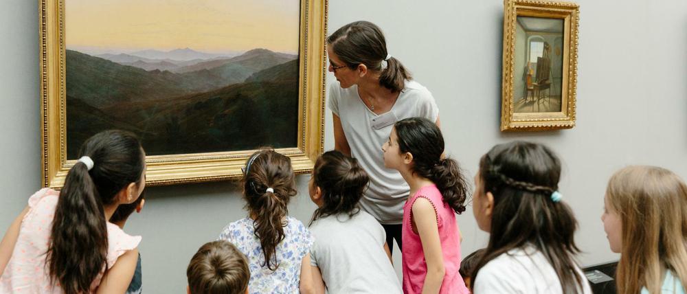 Mit anderen Augen kann man die Museen bei den Workshops erleben - oder einfach so die Alte Nationalgalerie besuchen.