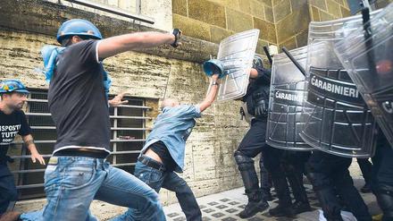 In Italien kommt es immer wieder zu Gewalt unzufriedener Arbeiter.