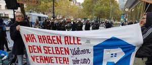 Mit Küchenutensilien gegen Verdrängung.