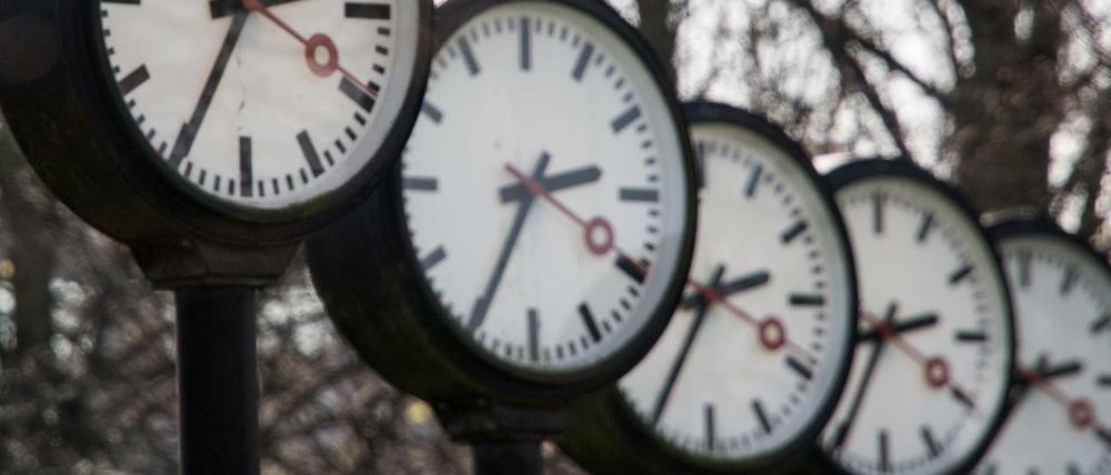 Durch die Zeitumstellung ist es morgens wieder früher hell und dafür nachmittags eher dunkel.