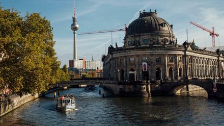 Bald könnte es soweit sein - die Spree trocknet aus und das Bauchaos in Berlin kann sich voll entfalten.