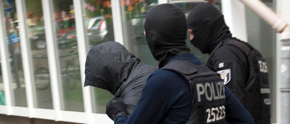 Aussteigerprogramme sollen Clanmitgliedern helfen, bevor es zu spät ist.