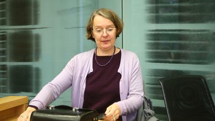 Klägerin Vera Egenberger im Verhandlungssaal des Bundesarbeitsgerichtes