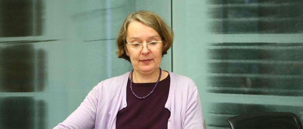 Klägerin Vera Egenberger im Verhandlungssaal des Bundesarbeitsgerichtes