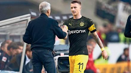 Können gut miteinander. Lucien Favre (l.) trainierte und förderte Marco Reus (r.) schon während seiner Zeit in Mönchengladbach.