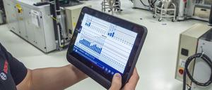 Konzerne wie Bosch suchen dringend Fachkräfte. Ein neuer Tarifvertrag soll helfen.