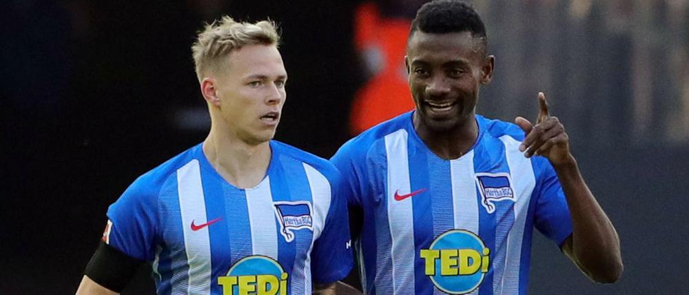 Pure Freude. Ondrej Duda und Salomon Kalou harmonieren auf und neben dem Platz.