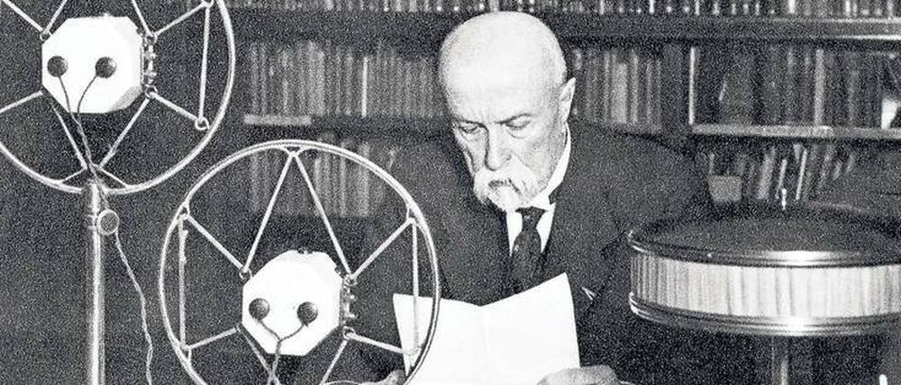 Fortschritt und Technik. Der demokratische Staatspräsident (hier 1932) liebte Innovationen wie das Radio. 