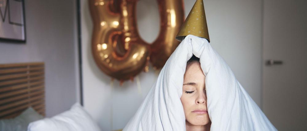Anfang 30 und Single? Kein Grund zum Verzweifeln, denn das Leben ohne Partner kann viel entspannter sein. 