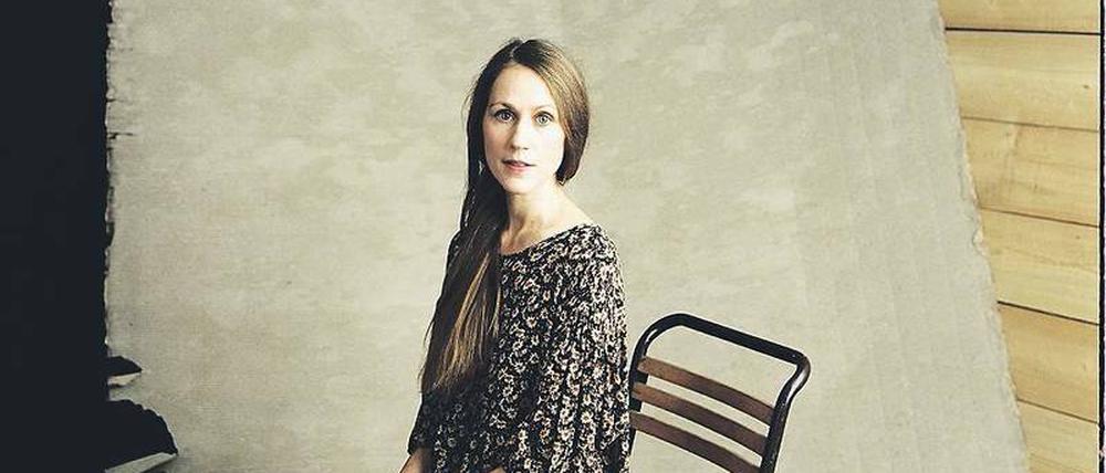 Witzig und sprachgewandt. Die österreichische Schriftstellerin Verena Roßbacher, 39. 