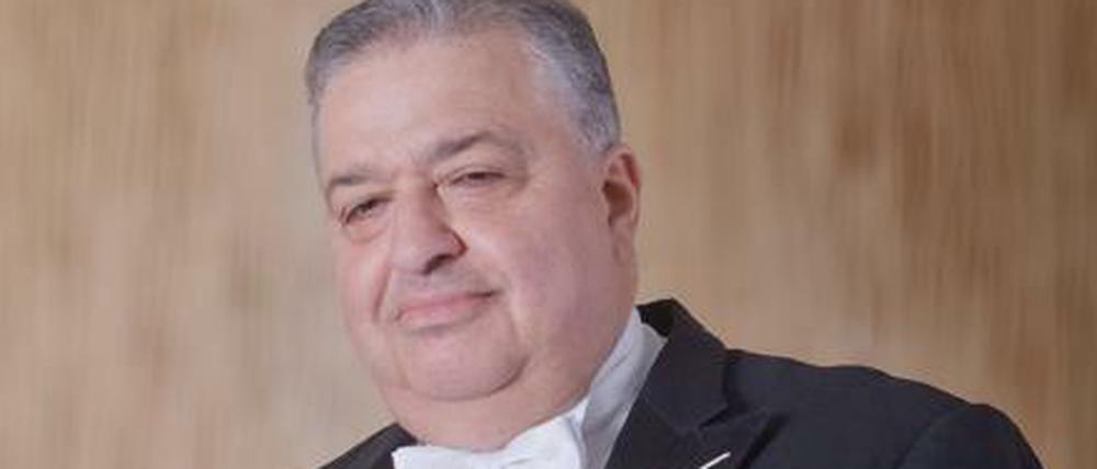 Maestro Lior Shambadal, 68.