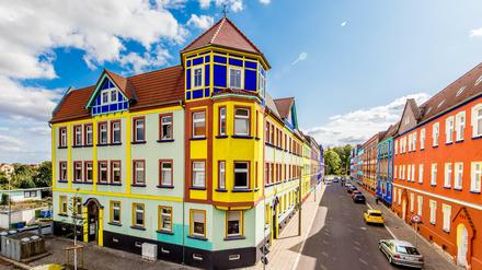 „Farbe ist Lebensfreude“, wusste Bruno Taut. Im Bild die Magdeburger Otto-Richter-Straße.