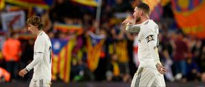 Läuft nicht. Reals Modric (l.) und Ramos nach der Pleite gegen Barcelona.