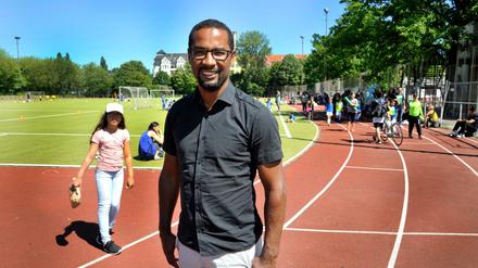 Cacau ist Integrationsbeauftragter des DFB. Er befürwortet das Mitsingen der Nationalhymne. 