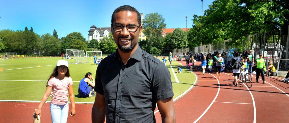 Cacau ist Integrationsbeauftragter des DFB. Er befürwortet das Mitsingen der Nationalhymne.