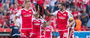 Check. Kapitän Christopher Trimmel (r.) und Felix Kroos sind dem BVB 2016 schon mal mit Union begegnet.