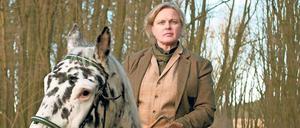 Herrenreiterin. Karen Duve wurde 1961 in Hamburg geboren und lebt in der Märkischen Schweiz.