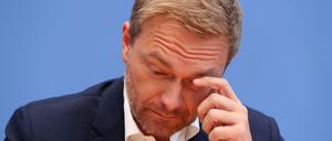 Wie lange glaubt seine Partei noch an ihn? Die FDP bleibt bei der Wahl in Hessen im einstelligen Bereich.