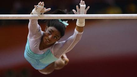 Simone Biles hat jetzt schon insgesamt zwölf WM-Titel auf dem Konto.