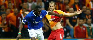 Macht seinen Weg: Schalkes Salif Sané, hier bei einem Champions-League-Spiel, hat in dieser Bundesligasaison noch keine Sekunde Spielzeit verpasst.