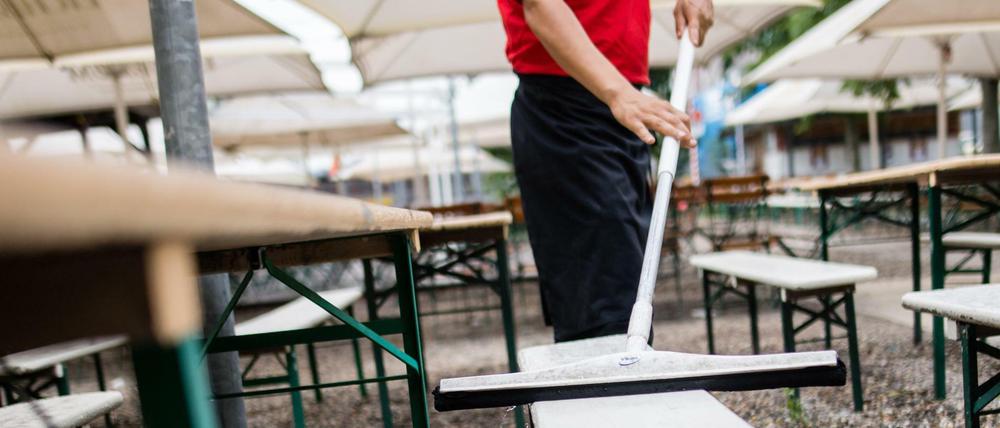 Millionen Bundesbürger würden gerne mehr arbeiten. Viele Teilzeitkräfte arbeiten in der Gastronomie.