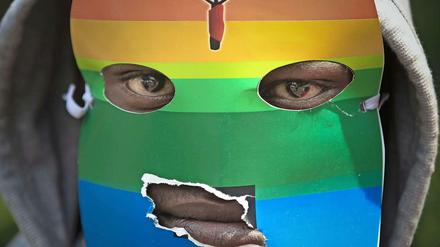 In vielen Ländern Afrika steht Homosexualität unter Strafe. Im Bild ein maskierter LGBT-Aktivist aus Kenia.