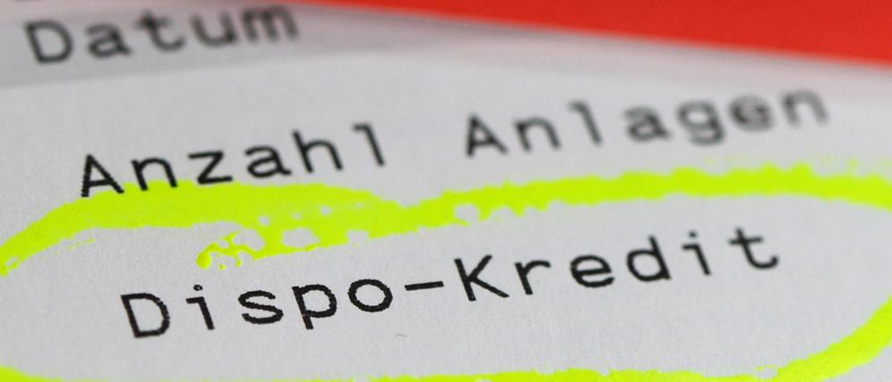 Auf einem Kontoauszug sind Angaben zum Dispositionskredit zu lesen.