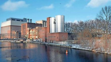 Auf einem früheren Öl-Tanklager rechts neben dem Kraftwerk Charlottenburg an der Spree war die Werkbundstadt geplant.