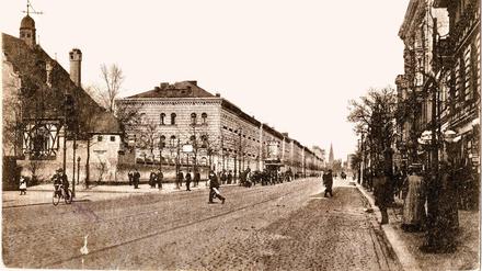 Die damalige Maikäfer-Kaserne in der Chausseestraße.