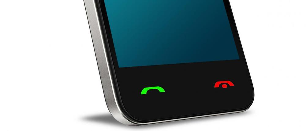 Doch nicht so ungefährlich? Ob bestimmte Mobilfunkwellen Menschen krank machen können, bleibt umstritten.