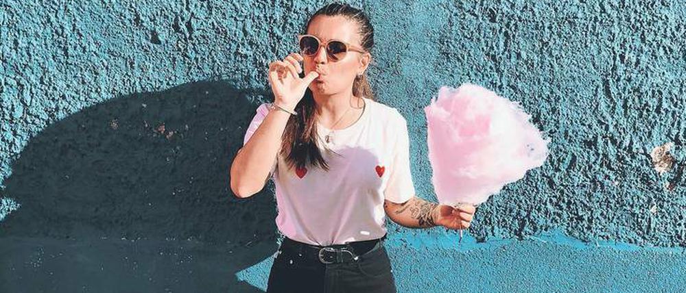 Ein Traumjob mit Schattenseiten. Influencerin Madeleine Alizadeh war 26, als sie einen Burn-out erlitt.