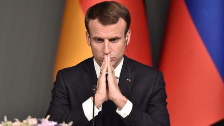 Trés triste? Macron beim Syrien-Gipfel in Istanbul. 