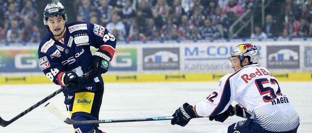 Ein Schuss, ein Tor, Dynamo. Colin Smith gehört zu den Berliner Profis, die in dieser Saison noch kein Spiel verpasst haben. In München dürften auf ihn und seine Kollegen Sonderschichten zukommen: Die Eisbären können nur elf Stürmer aufbieten.