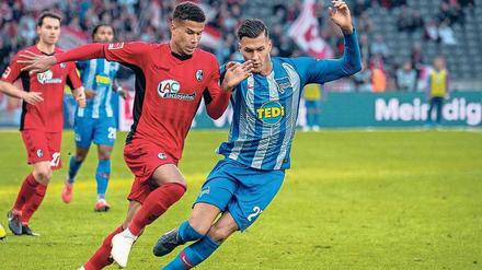 Stressfaktor. Davie Selke (rechts) weiß, dass man dem Gegner nicht nur mit Toren auf den Wecker gehen kann.