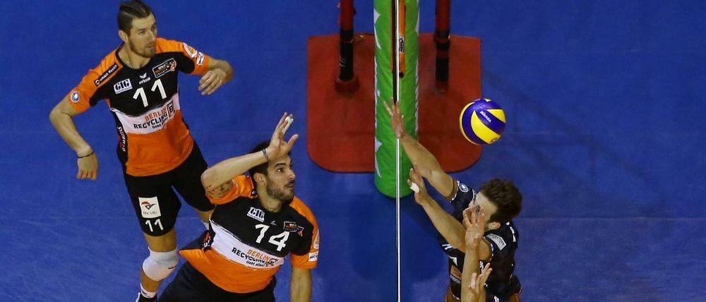 Die Volleys feierten gegen Herrsching ihren ersten Heimsieg in dieser Saison.